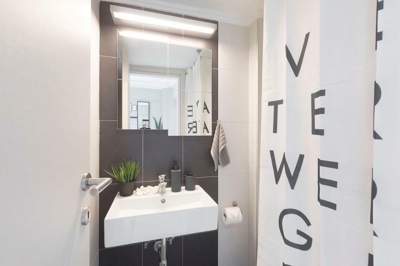 F & B Collection - Escape Avenue Apartment Tesalonika Bagian luar foto